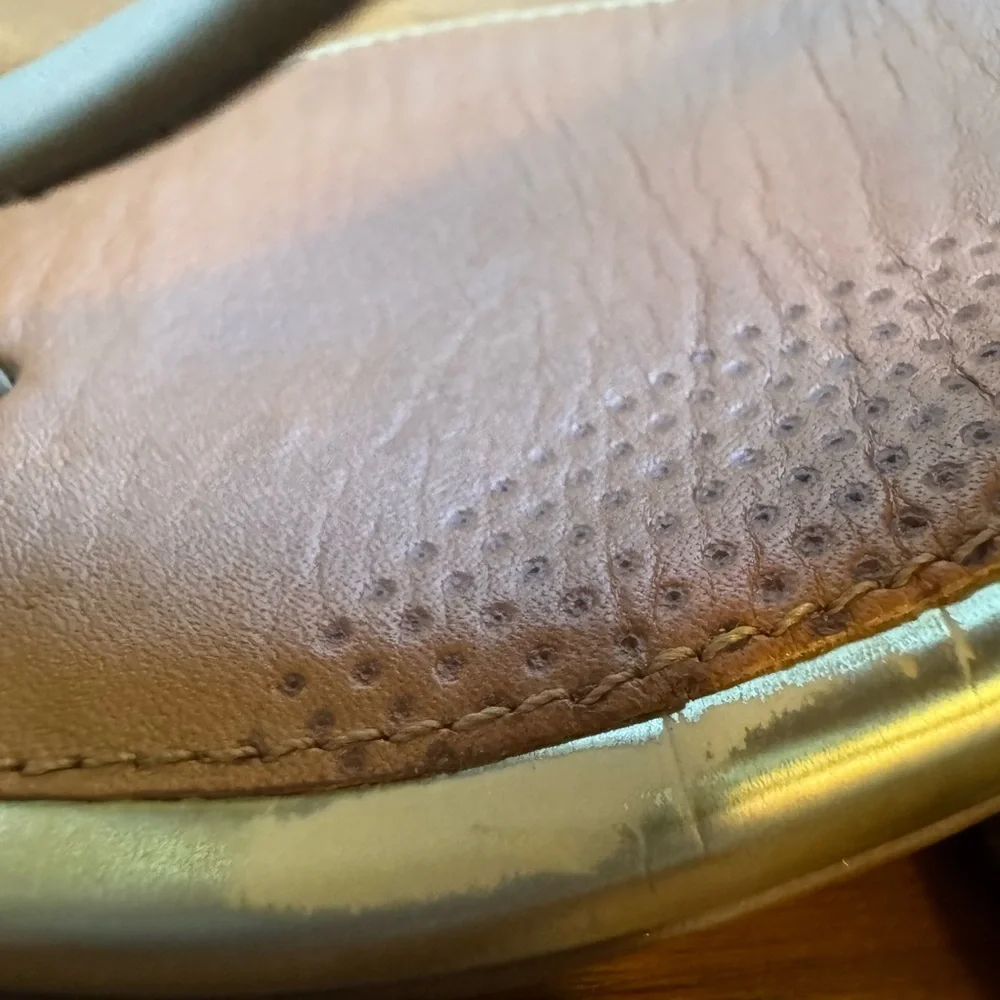 Women's FitFlop Pewter/Gold Sandals women’s sized 6 - Picture 6 of 9